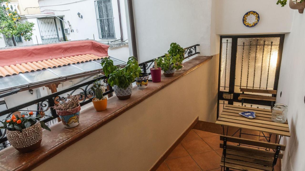 Appartement Hippocratica à Salernes Extérieur photo