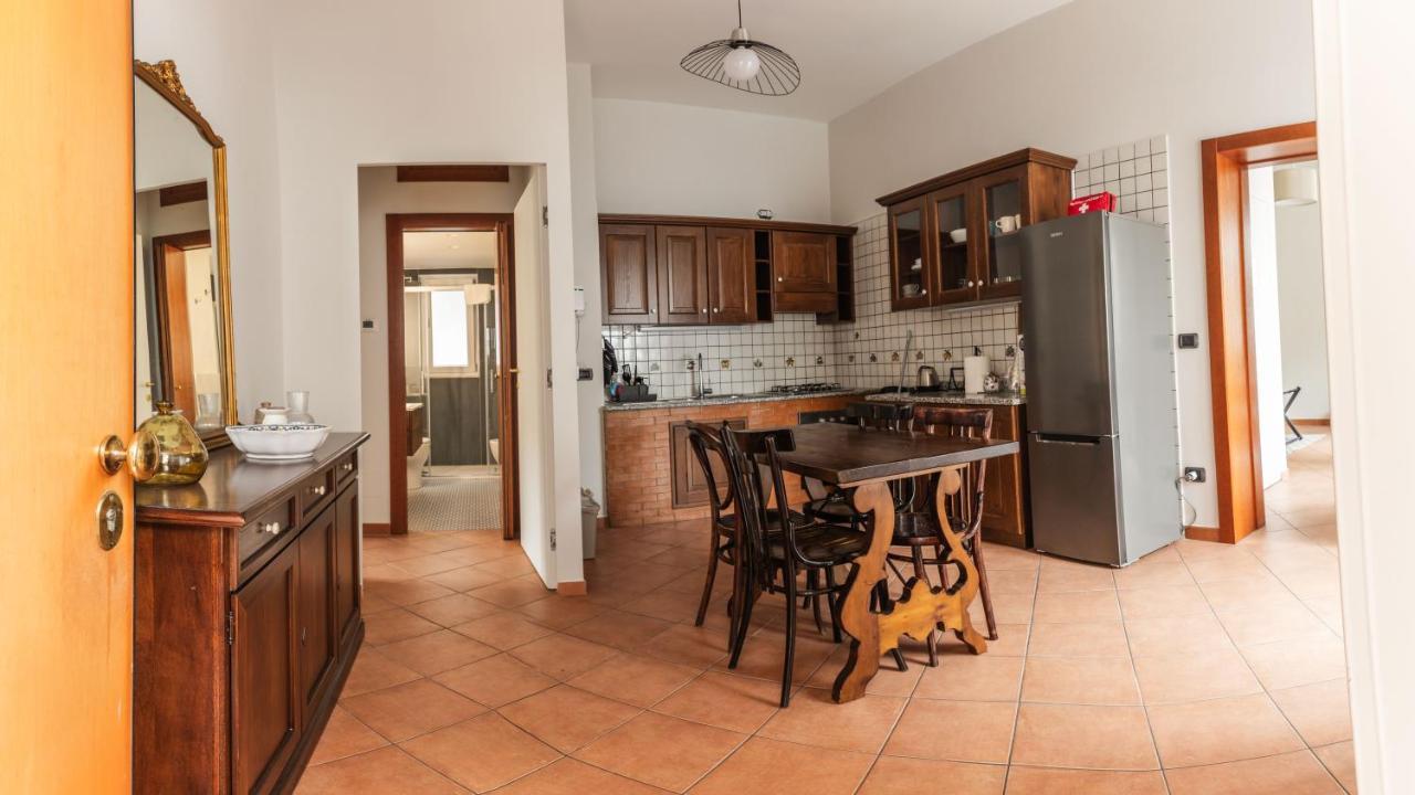 Appartement Hippocratica à Salernes Extérieur photo