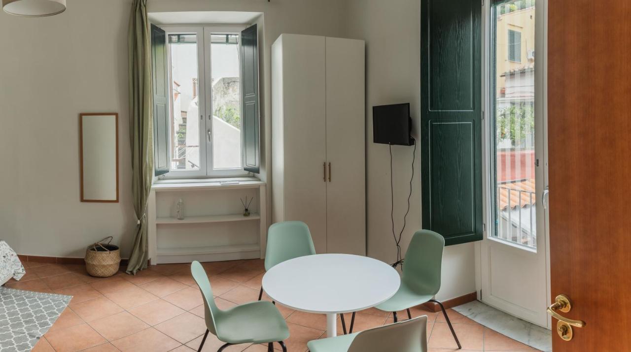 Appartement Hippocratica à Salernes Extérieur photo